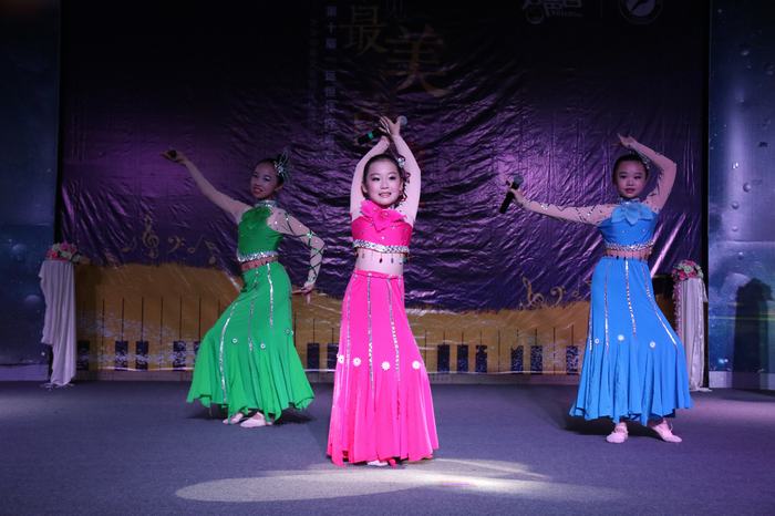 你唱我唱大家唱，你聽我聽好聲音！ ——2019年第十屆“遠(yuǎn)恒佳好聲音”龍華校海選如火如荼